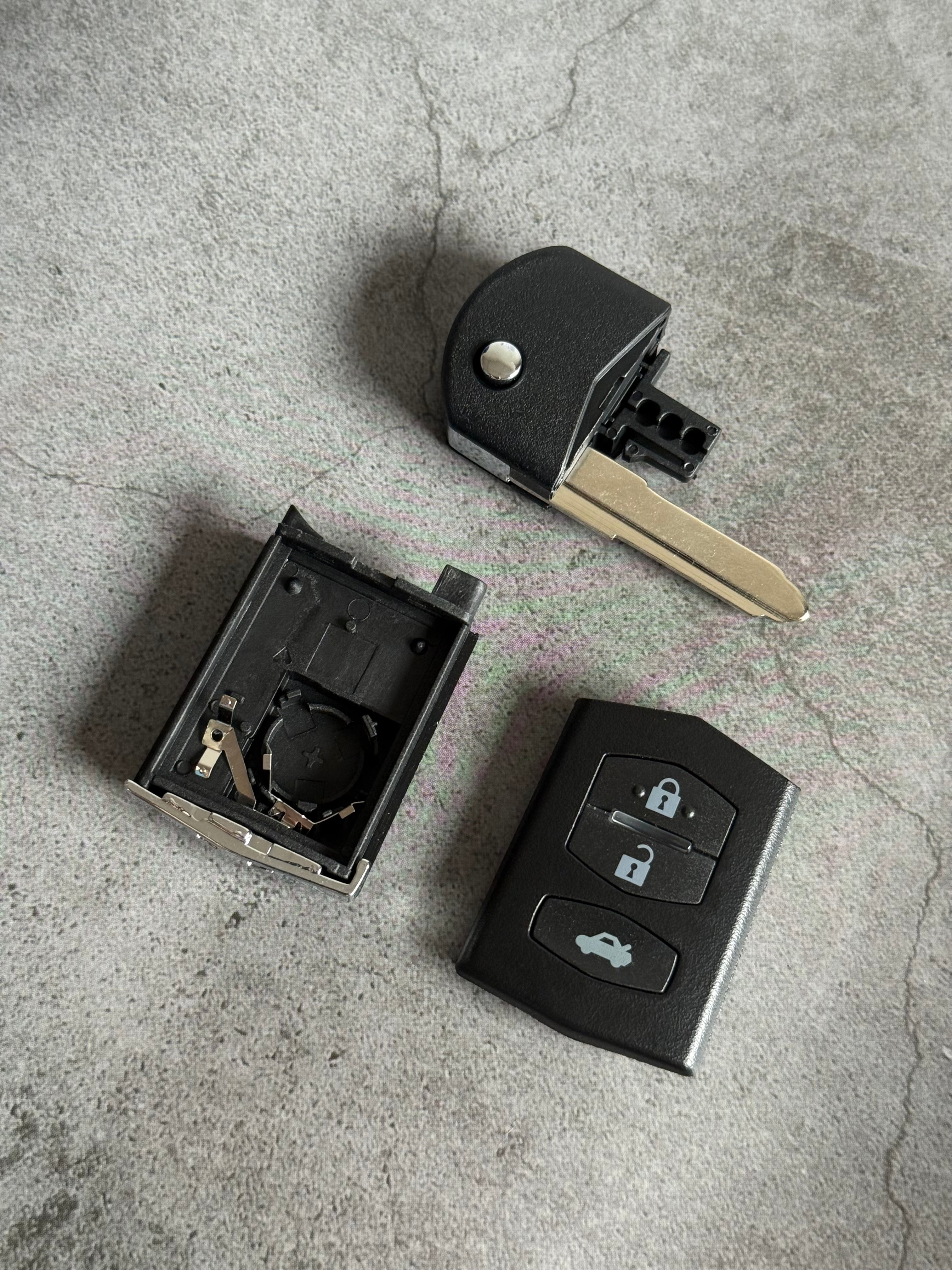 Mazda Carcasa de Llave Original - Repuesto de Llave tipo Flip para Mazda