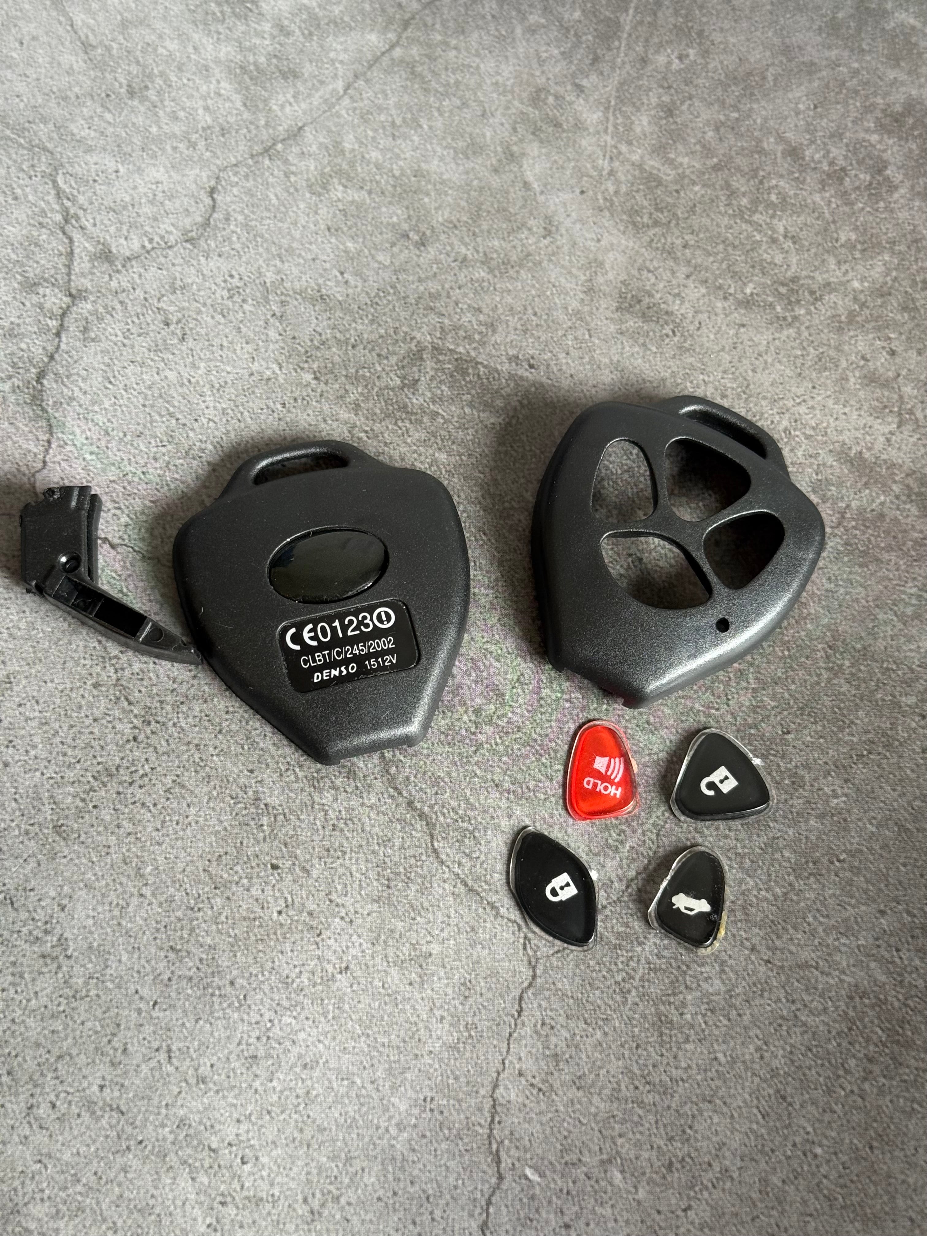 Carcasa Toyota con Logo Original - Instalación Directa sin Cortar Llave