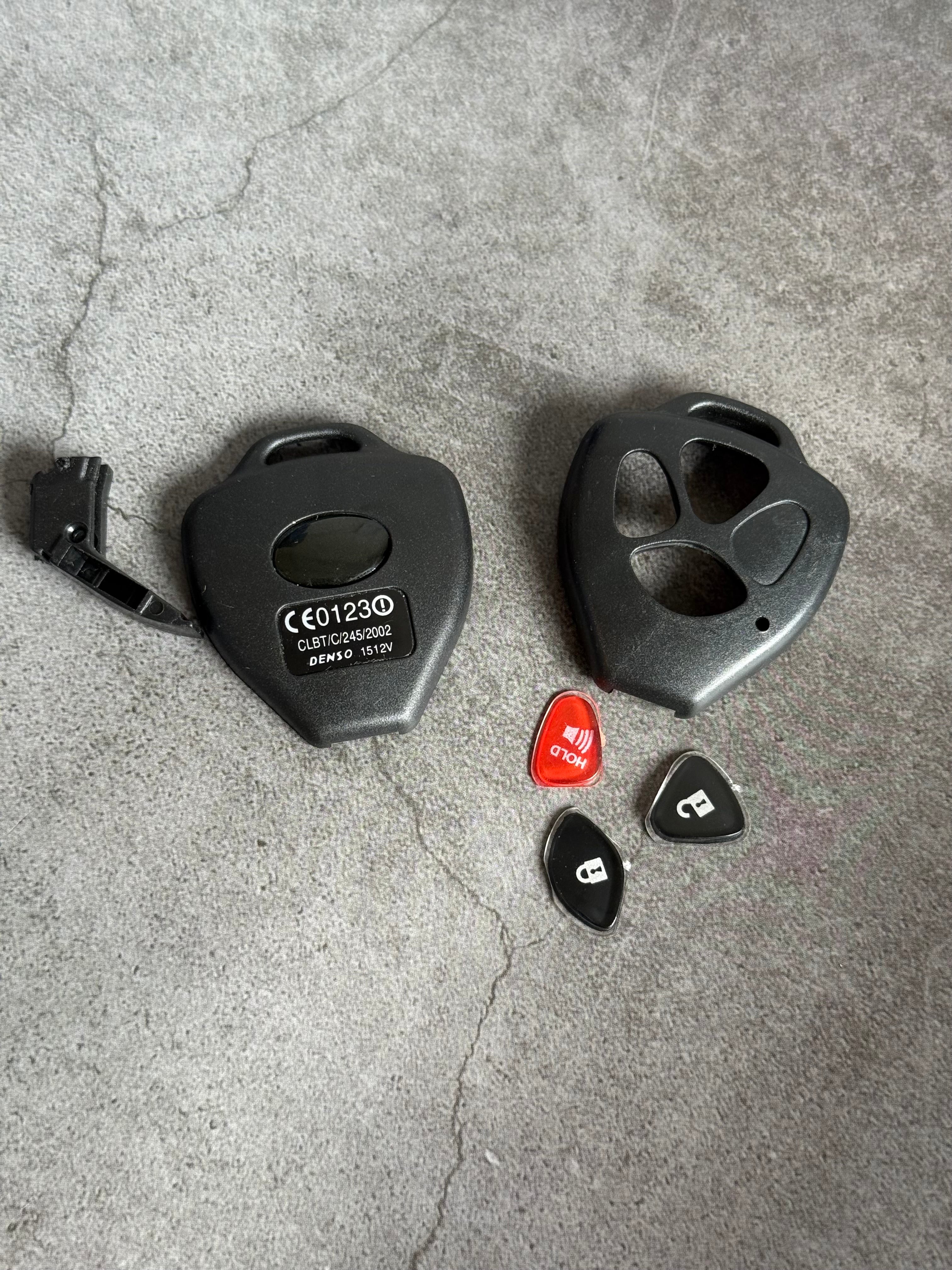 Carcasa Toyota con Logo Original - Instalación Directa sin Cortar Llave